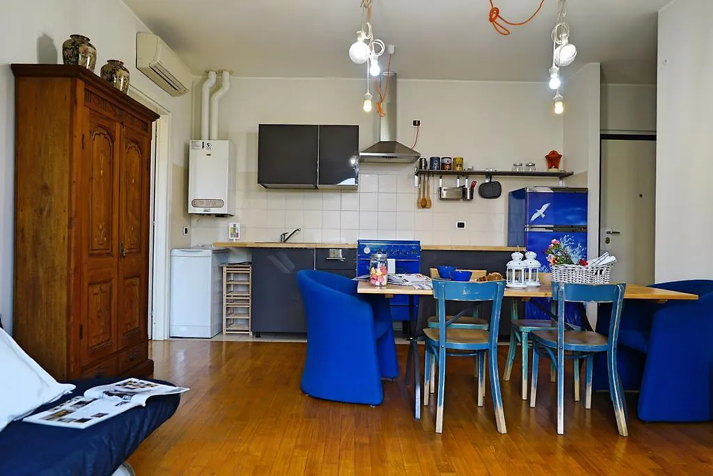 Appartamento Cimarosa J Milan Apartment