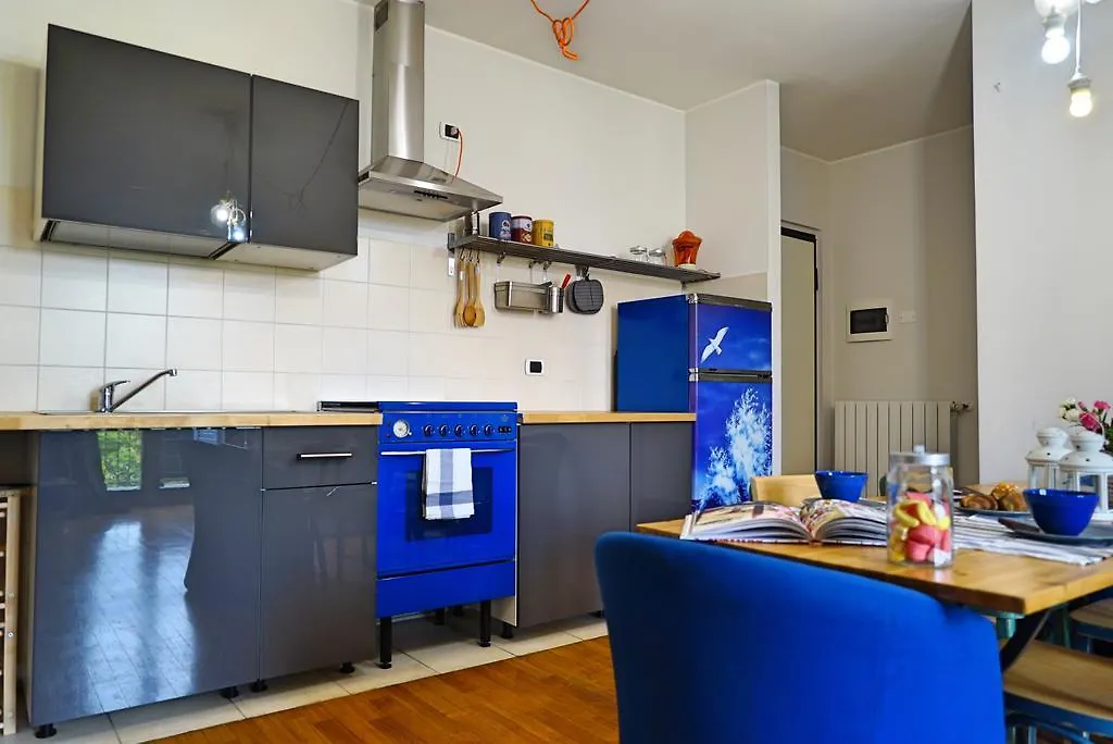 Apartment Appartamento Cimarosa J Milan Italy