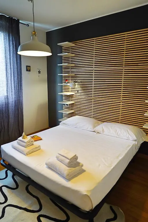 Appartamento Cimarosa J Milan Apartment