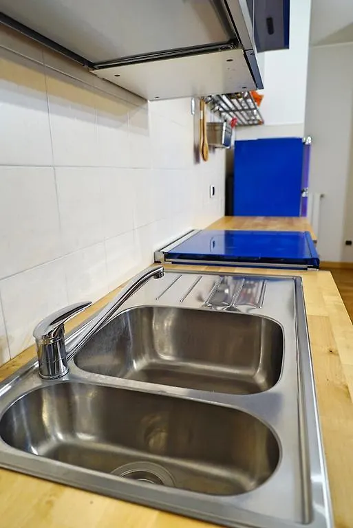 Apartment Appartamento Cimarosa J Milan
