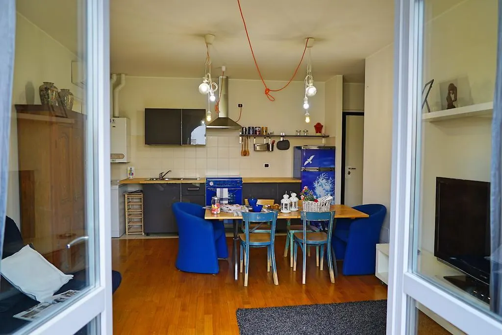 Apartment Appartamento Cimarosa J Milan Italy