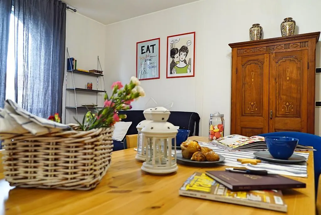 Apartment Appartamento Cimarosa J Milan